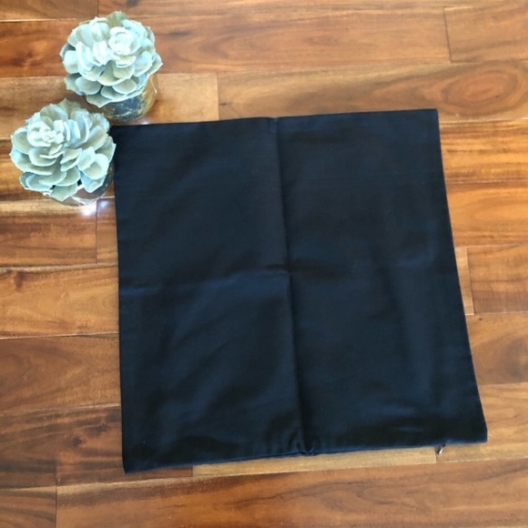 NWOT graphic square throw pillow case black & gold - Picture 3 of 5